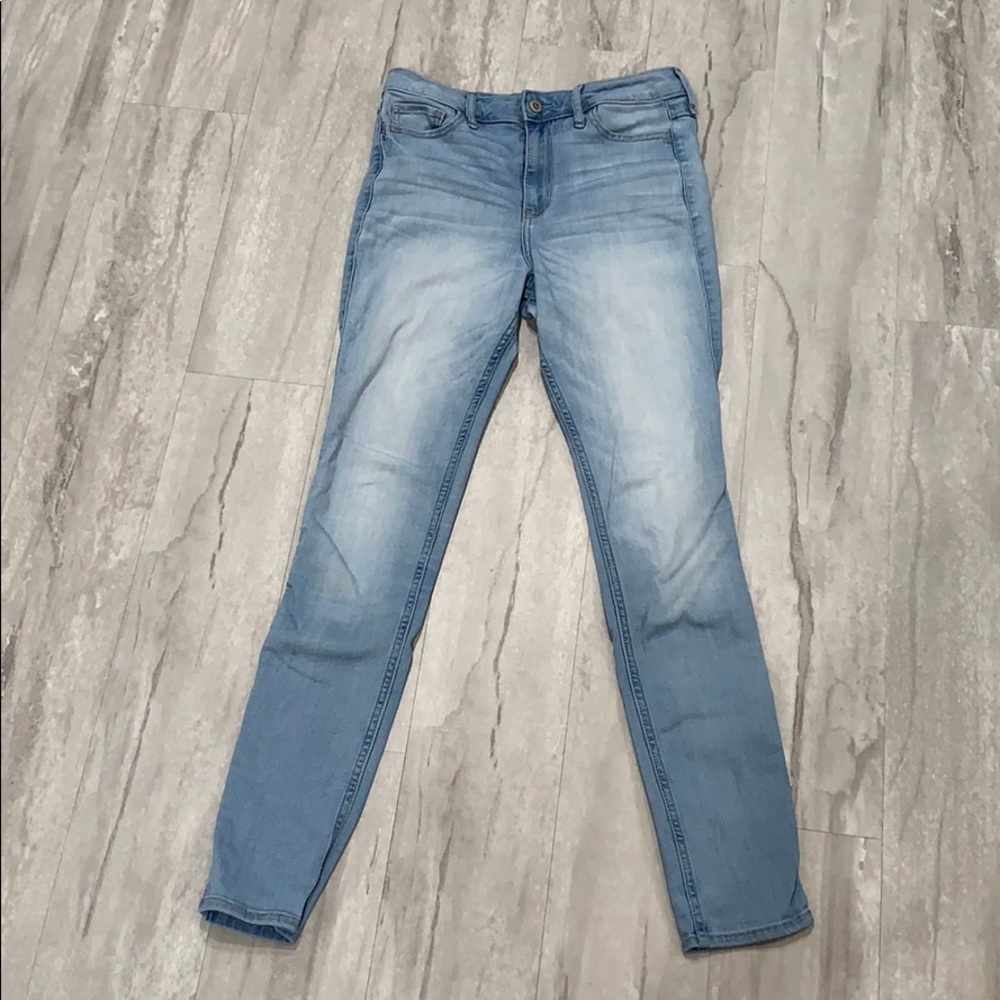 Hollister High-Rise Super Skinny Jean